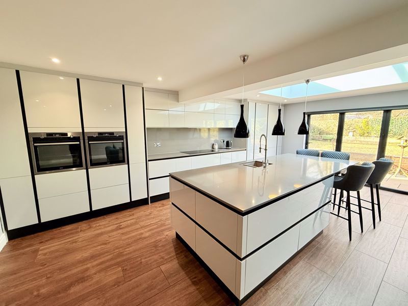 Kitchen- click for photo gallery